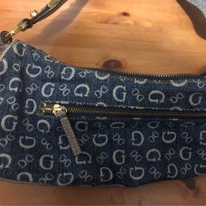 Vintage early 2000s Guess purse